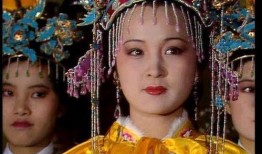 贵妃娘娘吃瓜 小说,宫廷中的甜蜜诱惑