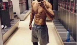 腹肌哥弟吃瓜,揭秘娱乐圈幕后故事